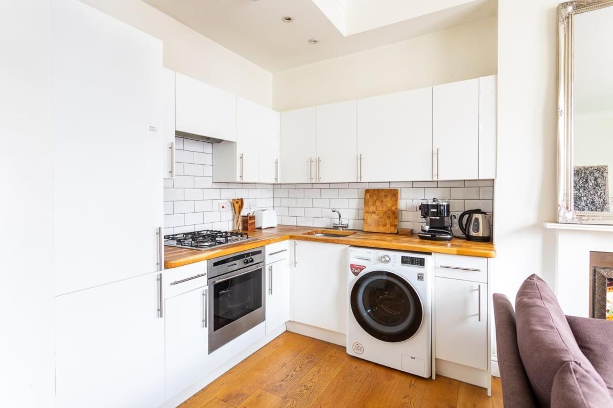 Bright And Spacious Notting Hill Nest London Exterior photo